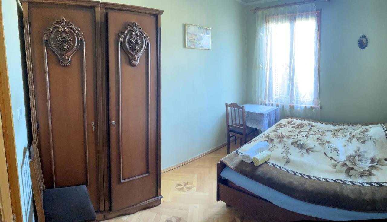 Guesthouse Georgia Sagarejo Bagian luar foto