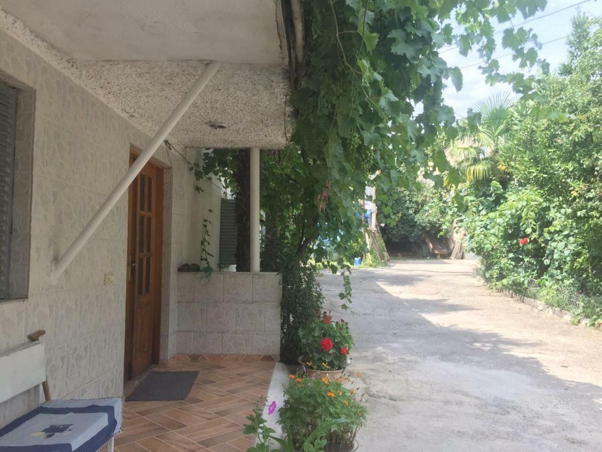 Guesthouse Georgia Sagarejo Bagian luar foto